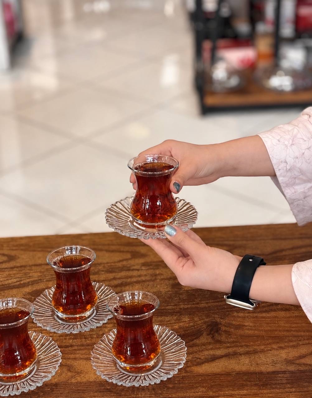 استکان نعلبکی ارورا از برند پاشاباغچه